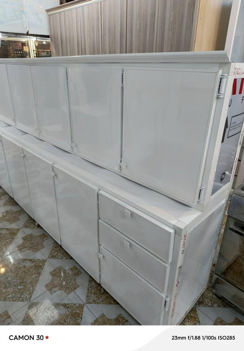 ناونيشان /سليماني كانيسپيكه پيشانگاي مه ليك

سعري /٣٥٠ هه زار 

كه وانته ري /ئه له ملؤم / هه لواسين 

دريژي/٣ مه تره / سنگه كه شي /١٥٠ سانتيمه 

هه ر به ريزي خوازيا ره يه تواني په يوه نديمان پيوه بكات

گه ياندنيشمان هه يه بؤسه ر جه م شاره كان

***********  viber
