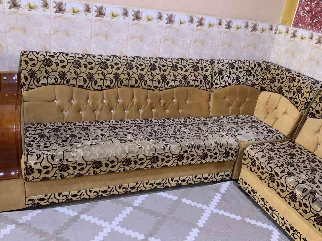 قنفات نص عمر 14 قطعه 2 تخم السعر 450 مكان الزبير ***********
