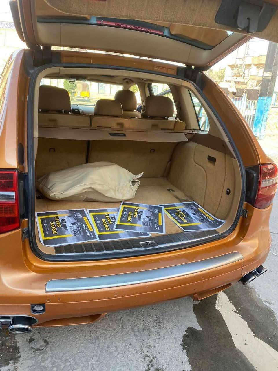 ***********
بورش الماني فول 1 +1 مواصفات فور ويل اكسل  مديل 2009  مكفوله من ظرر او صبغ 
رقم انكليزي بسمي 
كير محرك مكفول تبريد شغال  
3قطع وكل جهه تحكم بمستوى درجه حراره تبريد تتفئه شغاله صدر خلفي ومامي كله جديد 
تخم تاير  بصمه تشغيل ابواب بصمه تشغيل عن بعد رمونت سنتر لوك اناره داخليه وخارجيه جهاز انذار سرقه بانواما تحكم ستيرن شفتات     
4 جهات شغال تحكم مري كهرباء شفط اناره  هيترات  قلاب ويا بك كشنات كهرباء وتتفئه  وتبريد  وخزن كشنات خلفيه كهرباء تتفئه هيترات بل كشنات.
ستيرن تدفئه تبريد
جنطه كهرباء عل رمونت مسجل شاشه لمس بلوتوث ماوس اواكس GBS شغال  نضام صوت فتاك 9 سماعات  دمام خلفي بسبير بلاد  جنجر ٦ اقراص 
شاشه اعطال وعداد السياره كله عل شاشه حساسات خلفيه رادار  سياره مرايا داخليه عاكس ضوء 
مانع منعطفات بسرعه 120 كروز سرعه و مانع انزلاق 
سياره بيهه عزل تام - نظام رادار مامي الي بي ميزه التثبيت الاوتماتيكي السرعه بالنسبه السياره الي امامك نظام منع السيارة من النزول عن الرصيف في حالة نوم السائق
- نظام توازن هيدروليكي لتوازن السيارة الاطارات تتحرك والسياره ثابته في الطسات    وارده   لبيع  110 وبيهه مجال او مراوس  عنوان بغداد  مدينه صدر هاذه رقمي***********
