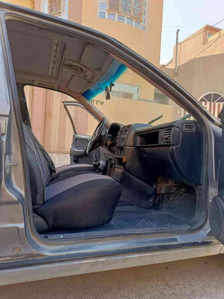 السلام عليكم
اوبل فكترا 1993
مكينه 18
مكينه وكير شرط 
 داخل السياره نضيف وحداديه وطخم جديده 
 بيها تصليح فقط دواير 
  رقم نينوى الجديد   كابون بيها 
 مكان حي الوحده 
 ***********
سعر 38بيها مجال بسيط
