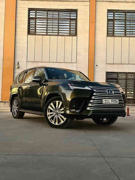 لكزس موديل 2022 LX600 VIP سعر مناسب 
وكالة ساس  اصل 
داخل قرميدي 
كراسي منفصلة
جكات 
5 كامرات دوارة 360 
ويل كروم
شاشات عدد 6 
كراسي تدفئة ، تبريد كلهن
الكراسي كلهن كهرباء
فتحة
رادارات امامية ، جانبية
دخول ذكي
تشغيل على بصمة الايد
كار بلاي
كراسي مساج 
أبواب شفط 
تثبيت مسار 
تثبيت سرعة
تدفئة ستيرن ، تحكم كهرباء 
وباقي مواصفات المعروفة لل vip
العنوان بغداد حي الحسين قرب مطار بغداد الدولي 
***********
***********

