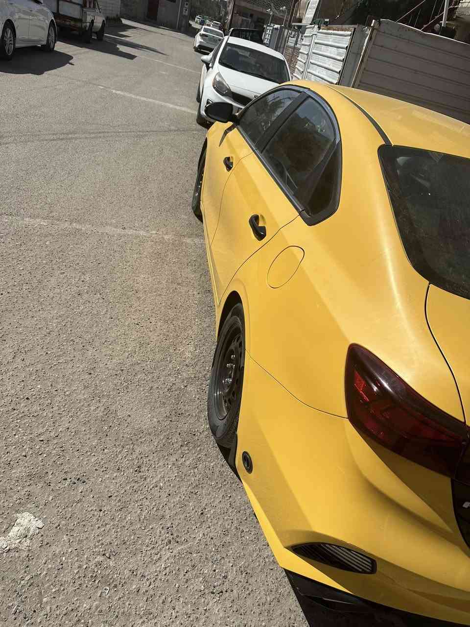 سلام عليكم فورتي ٢٠٢٣ امريكي مثل ماموضحه بلصوره السيارة فقط البنيد مبدل لا شاصي ولا لغد
السيارة جاهزه من كلشي منضومت غاز السيارة بحي الجهاد غير متواجد على الفيس السيارة سعرها ١٣٠ او بيها مجال الرقم ***********
