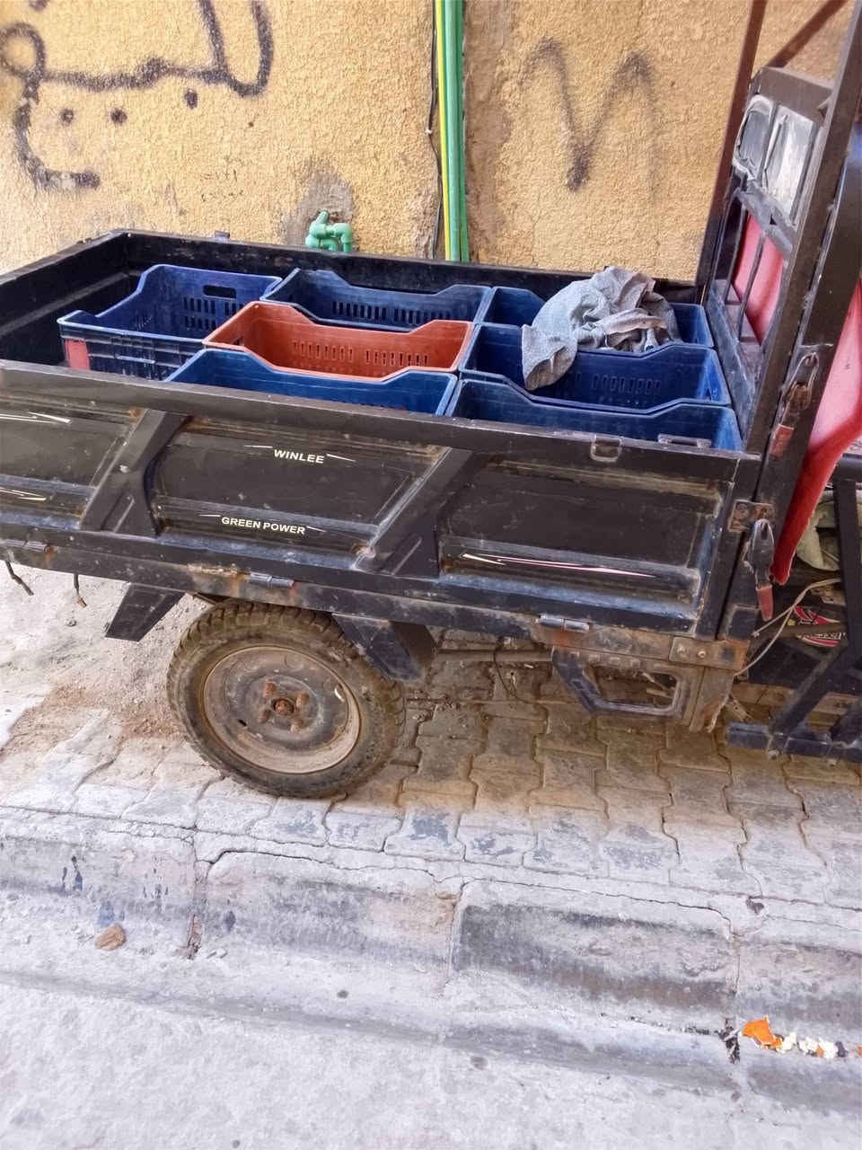 ستوته شحن خمسه باتري للبيع محجرها موجود سعر 650 وبي مجال عنوان بغداد شارع حيفا


**إذا كنت صاحب هذا الإعلان وتريد حذفه لأي سبب، رجاءا أرسل رسالة إلى الدعم الفني**