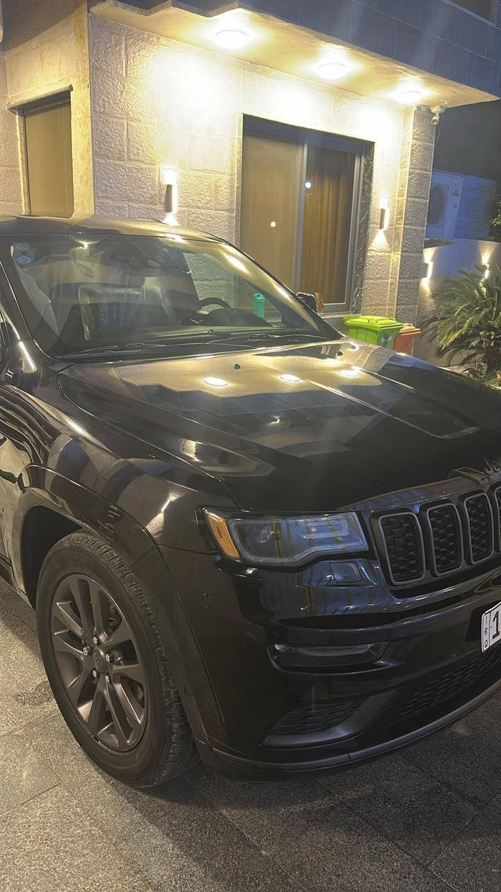 سلام عليكم 
من رخصة الادمن 
جيب لاريدو 2019 وارد امريكي فول لمتد فئة S كلين تايتل بس بلعراق شوية بارد بلباب الخلفي معروضة 27 وهاي صورها لل استفسار الاتصال ***********ا
