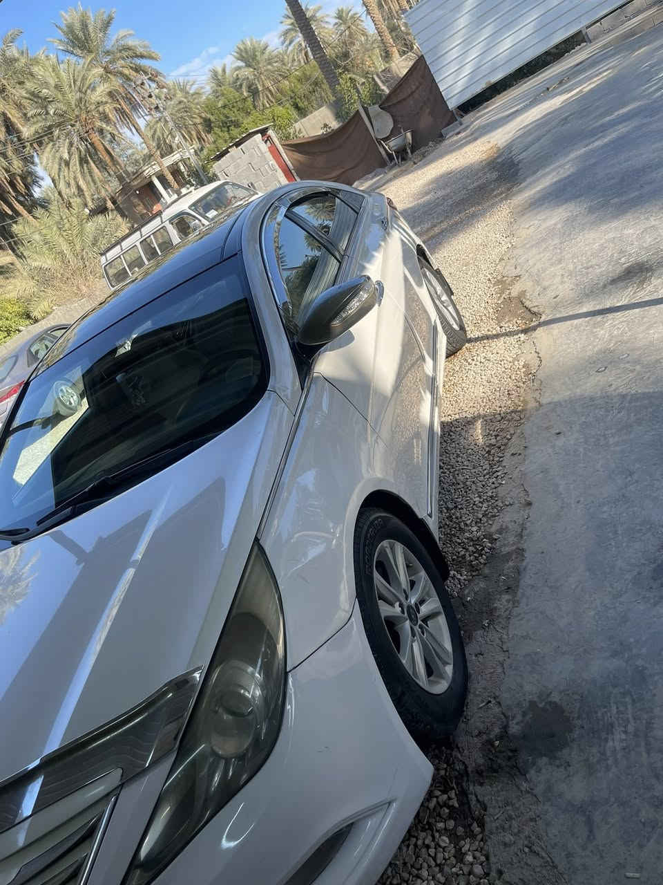 ياالله سوناتا للبيع موديل 2011 خليجي رقم بغداد إنكليزي ستوني حولته بسمي سياره مال جناي بيها مكانات صبغ قبق الجنطه بس من فوگ يعني من يم الرقم مامصبوغ والدور مال الجاملغات الخلفيه بيهن صبغ أثر تعمير فقط السياره كل حادث مابيها مكينه 2400دوش كير 6نمر مامفتوحات وخير من الله بيها منضومه غاز كامله نص فول فتحت سقف تحكم جهتين السياره حلوه وكاعده عوزه شويه بالحداديه السعر 110وبيهامجال قليل للأستفسار أكثر الأتصال على الرقم ***********عنوان السياره كربلاء المقدسة
