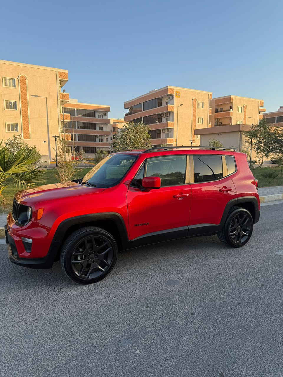 جيب رنيكيد موديل 23 محرك كايم مبدل بيها بنيد بيع مستعجل ب 110قفل  مكاني البصرة  ***********
