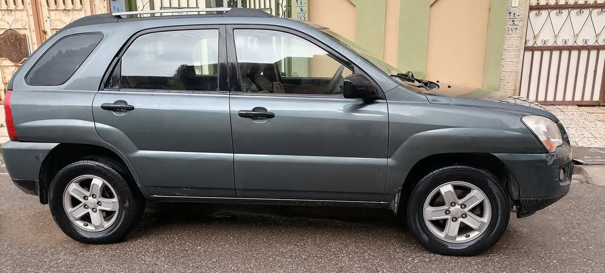 البيع نقدا او تقسيط او مراوس حسب القناعه سبورتج٢٠٠٩ رقم نينوى مشروع وطني باسمي محرك ٦سلندركير ومحرك وكهربائيات وتبريد وتدفئه وتايرات  وباتري جديد وارضيه مغلفه جلد كير اتوماتيك وعادي  بقيت التفاصيل اتصل على الماسنجر او الرقم***********
