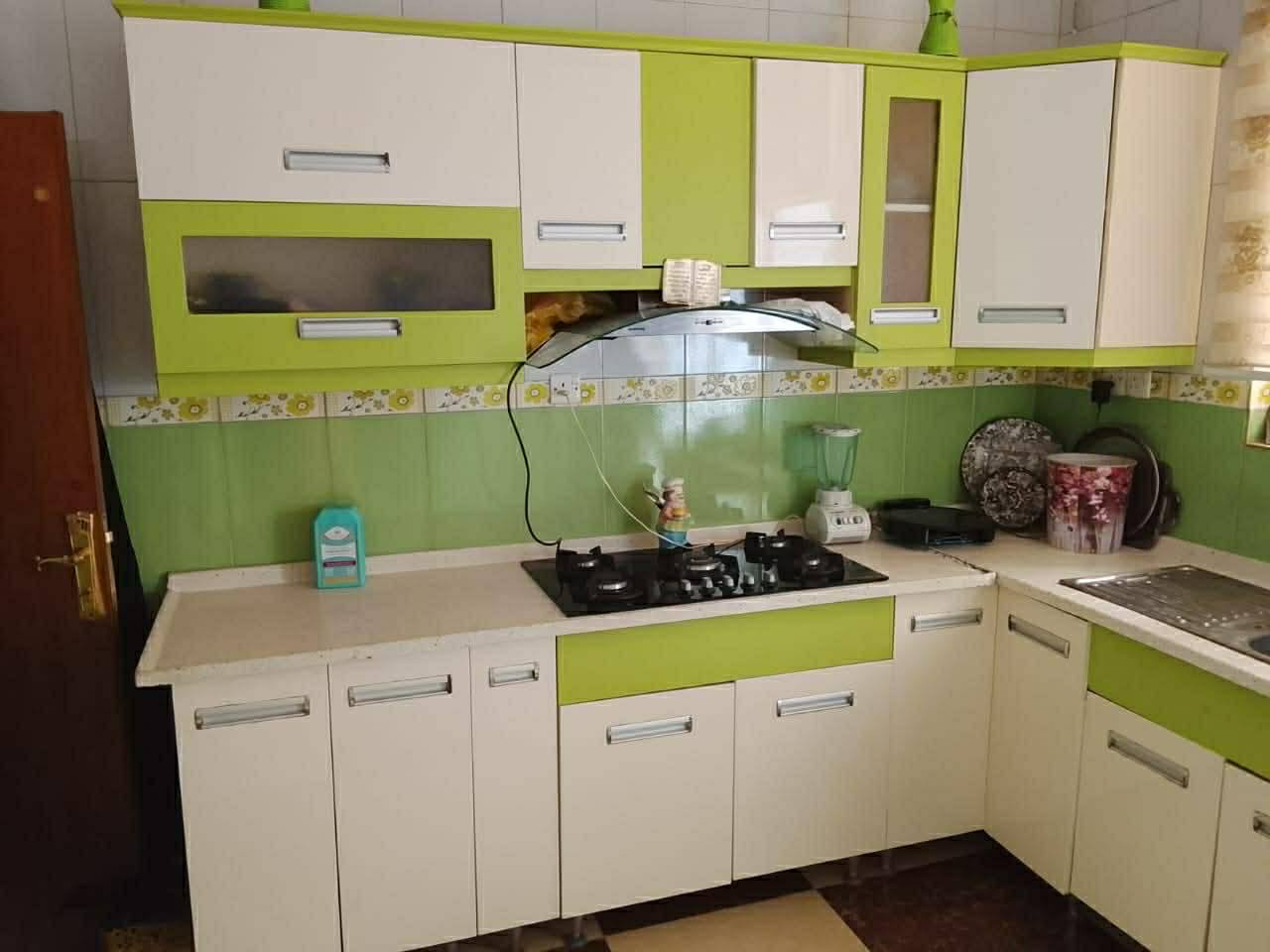 كاونتر اج دي اف هو ولطباخ ولساحبه ابد مامستعملات يعني لكاونتر ولطباخ ولساحبه مخلي ب مطبخ البارد مامستعمل ابد وتجي وشوف بعينك قياسه مترين ×مترين وربع 
ب750وبي مجال قليل
لعنوان دور النفط عمارة, ميسان


**إذا كنت صاحب هذا الإعلان وتريد حذفه لأي سبب، رجاءا أرسل رسالة إلى الدعم الفني**