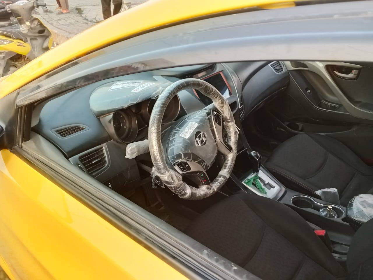 السلام عليكم النترا 2011 مكينة 1600 سونار موجود تواصلو وي صاحب الرقم اني مكلف بالنشر 92وبيهة مجال للشراي *********** باقي التفاصيل اتصلو بهذا الرقم بي واتسات
