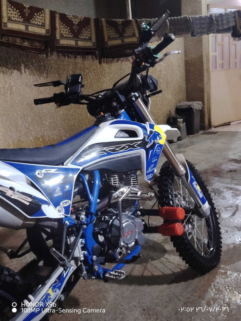 السلام عليكم CRX قفاز للبيع
موديل 25
حجم كبير
حجم المحرك 300c
الكهربائيات كله شغاله
الدراجه لايت عالي ناصي
اشاير شغاله
محرك مسكر ممفتوح
الدراجه حلوه ومرتبه
الدراجه للجنايه وللونسه مال طلعه بين قوسين للونسه
سعر مليون و 200 وبيه مجال للشراي
خاص
وتساب ***********   بس
