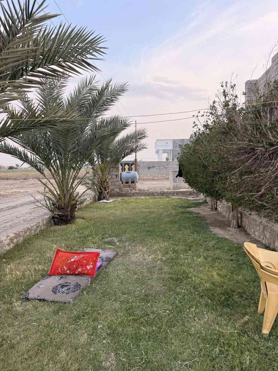 بسبب الوعود الكاذبه تم اعادت النشر بيع مستعجل دار للبيع الرمادي جزيرة البوذياب قرب الطاحونه المساحه 1200 متر سند 25 فسفوره باسمي حصراً ركن على شارعين السعر 75مليون بي مجال شي قليل.البيت حاليأ مؤجر الماء والكهرباء داخل السياج يتكون من استقبال/وهول/ ومطبخ/وصاله/ وغرف عدد2 /صحيات داخليه للاستفسار ***********
***********
