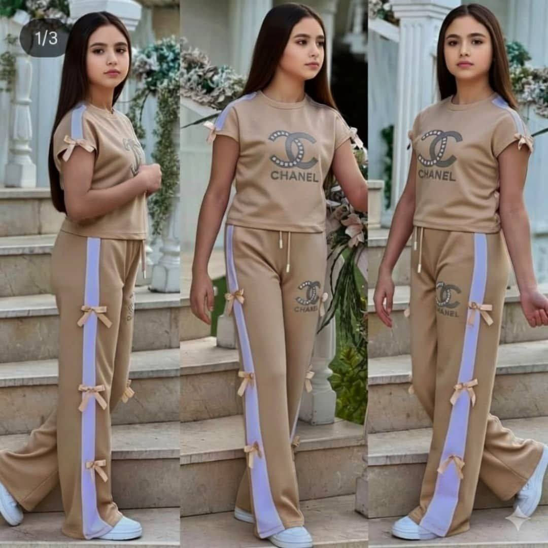 متوفر تراكات بناتي بخامه كلش راقيه وحلوه متجر حكايه https://www.tiktok.com/@starncnchom?_r=1&_t=ZS-94iaZsGuP5dحساب تيك توك ‏تابع قناة متجر حكايه*********** في واتساب: https://whatsapp.com/channel/0029VbBeppw5Ui2PkVoyba2jمتوفر من عمر 4سنوات \12سنه
