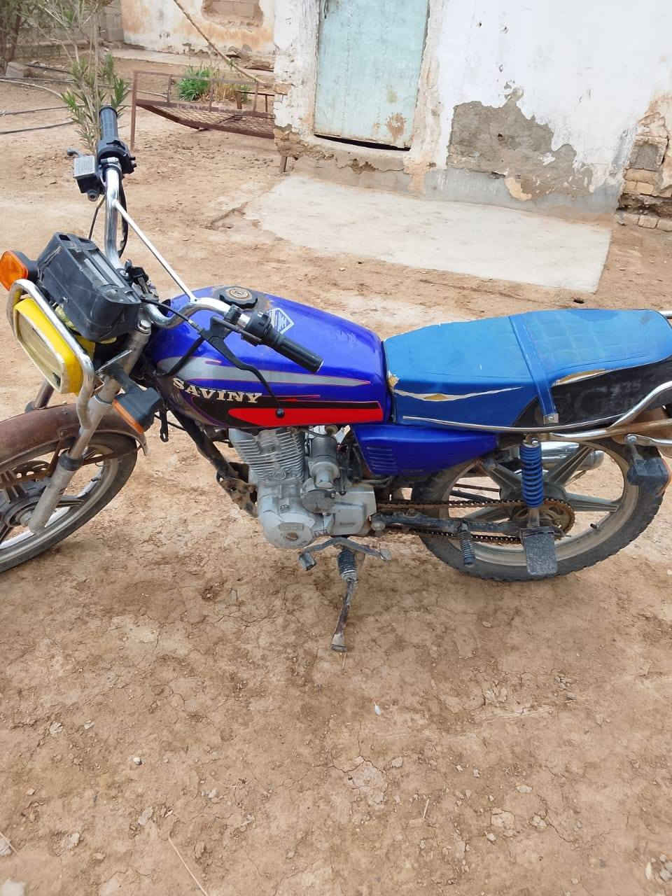 دراجه سيفان موديل 20 البيع شغاله سلف هندر مكاني ديالى شهربان سعره 300وبيه مجال قليل ***********
