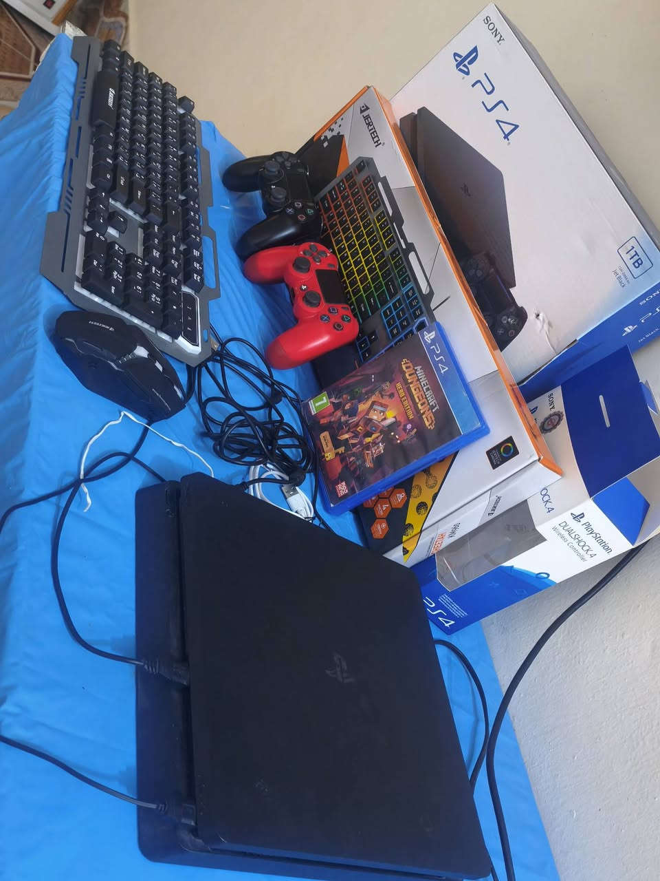 سلام عليكم 🙂 موجوده بلي فور4  سلم بلي نضيفه وبيه ضمان مستخدمه شهرين فقط بلي جديده من شركه امريكيه ذاكره 1تيرا نظام 12تحديث يصير 13 شغل العاب 8k سلاسه ودقه 4k لايوجد العاب فقط لعبه Moneycraft نسخه العبه HERO EDlTlON يوجد ايظآ حساب بب العاب Call of Duty فورت نايت وفيفا 2025 وبيس 2025 والعاب اهواي انته تجي اشوفه البلي تفحص وتتاكد منه بلي نضافه 100فول السعر خاص


**إذا كنت صاحب هذا الإعلان وتريد حذفه لأي سبب، رجاءا أرسل رسالة إلى الدعم الفني**