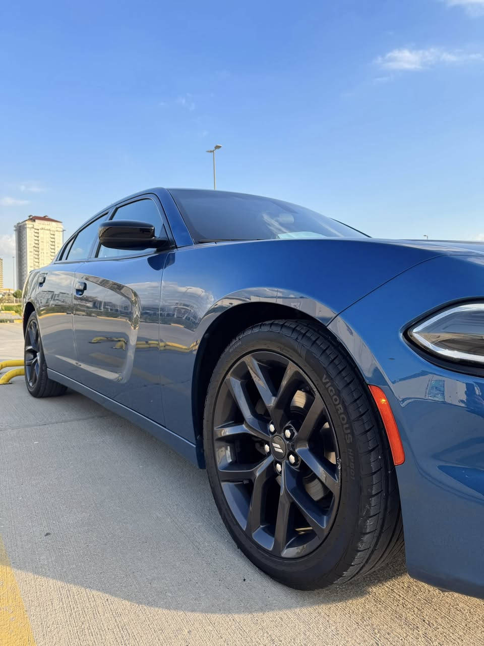 السلام عليكم

دوج جارجر sxt2021 رقم سليمانية 
ماشية 65,000 mile
قطعة ١ صبغ حادث بسيط بدون دواخل بدون ايرباك (الايرباكات سليمة) بشرط الفحص
بيها تعديل بارد 
مواصفات sxt معروفة
كشنات كنتارا ازرق و جلد 
السيارة كفالة كير و مكينة وحدادية صدر
عليها تخم تايرات جديدة
 
راسلني على الواتساب ادزلك رقم الشاصي و السونار
مكان السيارة السليمانية ***********
