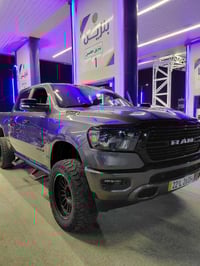 لون ستار • ٥٫٧ V8 • ماشية ٤٠ الف