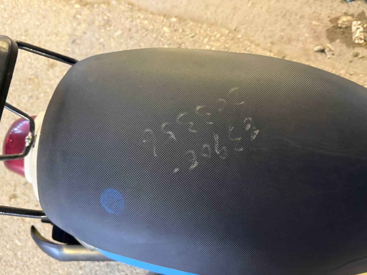 السلام عليكم شونكم شباب للبيع المكينه اول فتحه إله شرط خرسه المكينه الدراجه جديده بمعنه الكلمه كفرات ختم واحد الدراجه أوراق مطابق السعر خاص رقمي *********** اتصل وبيك خير وتدلل ما عندك رصيد رمشلي واني اتصل عليك سعره مناسب كلش
