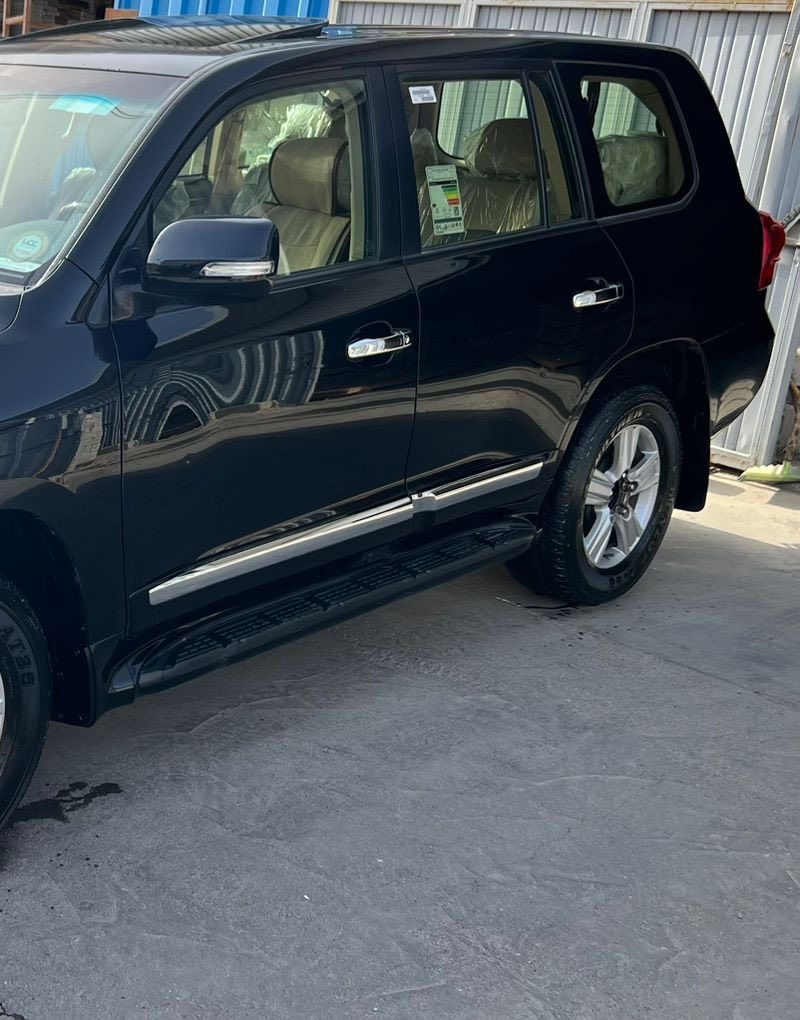 بۆفرۆشتن. ⚜️🖤⚜️للبیع

تۆیۆتا لاندکروز 2012 مواسەفات GXR 

فول مواسەفات برێمی 1/1

مەکینە 6 بستۆن  بەسمە  سڵایت
ناو زەرد 
جڵد 
سەلاجه  
8 ئێرباگ

کوشن جلد و کارەبا  شاشە و کامیرە 
تەبرید مەرکەزی  بەغی ئاو  ECO
ئاوێنە شەفت  لایت زینۆن 
حاسەی پێش و پشتی 
سوکان ڤۆلیۆم  تحدید سورعە  قوفڵی ئەکسل 

چوار تایەی و ویلی نوێی لەژێرە 
سەنەوی تازەیە بەناوی خۆمەوەیە  
تا 2030
هەزەی تازەیە ت
هیچ مەسرەفێکی تێدانیە 
دەعامی بۆ دەعامی بەشەرت 
ماباقی هەموو گیانی بەشەرت

سعر /في التعليق يتم الرد فورا على المسنجر ✍🏻

نرخ/ لە کۆمێنت بنوسە یەکسەر وەڵام دەدەیتەوە 📮

ژمارەی خاوەنەکەی 
***********
