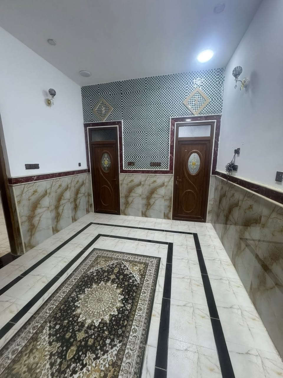 بيت بالصحفيين للإيجار ركن يحتوي على ٦ غرف نوم بيت واسع وخارطة تركية للإيجار ***********
