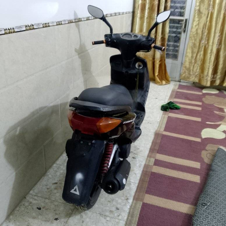 دراجة سكنس ياباني سرعة 110 مكينه بلاديه ما مفتوحة ابد ناعمه شلعه قويه كهرباء كوله شغال نكره سلف هندر اوراق بسمي الدراجة صار 3 اشهر من نازله رنبه على ايدي مكفوله السعر500 بغداد الشعب رقمي ***********
