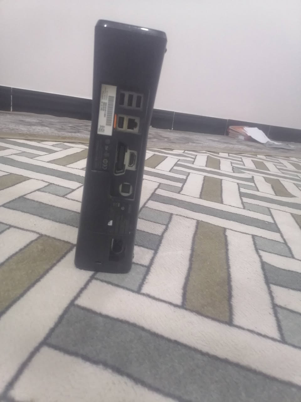 سلام علـيكم
Xbox 360 للبيع كاملة ملحقاته 
العاب   جي تي اي فايف وجي تي اي سان اندرياس بيس 2018وبيس، 2013 وفيفة 2018 وباتمان والعاب هواي 
السعر 100  الف وبي مجال


**إذا كنت صاحب هذا الإعلان وتريد حذفه لأي سبب، رجاءا أرسل رسالة إلى الدعم الفني**