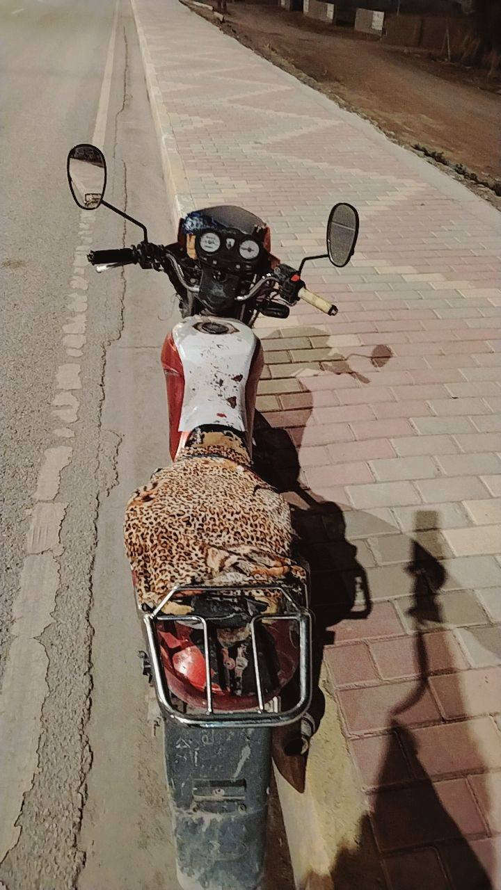 موطور سايم للبيع شغال مسجل سنويه موديل 2017السعر 550وبي مجال المكان التأميم ***********
