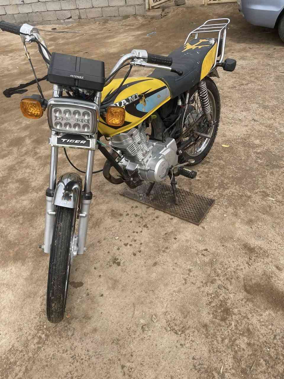 للبيع 
رابيدو كامله  كلك 
مكفوله من السرقه 

مكينه مكفوله شاصي مكفول من الحيم والفطر 

***********
