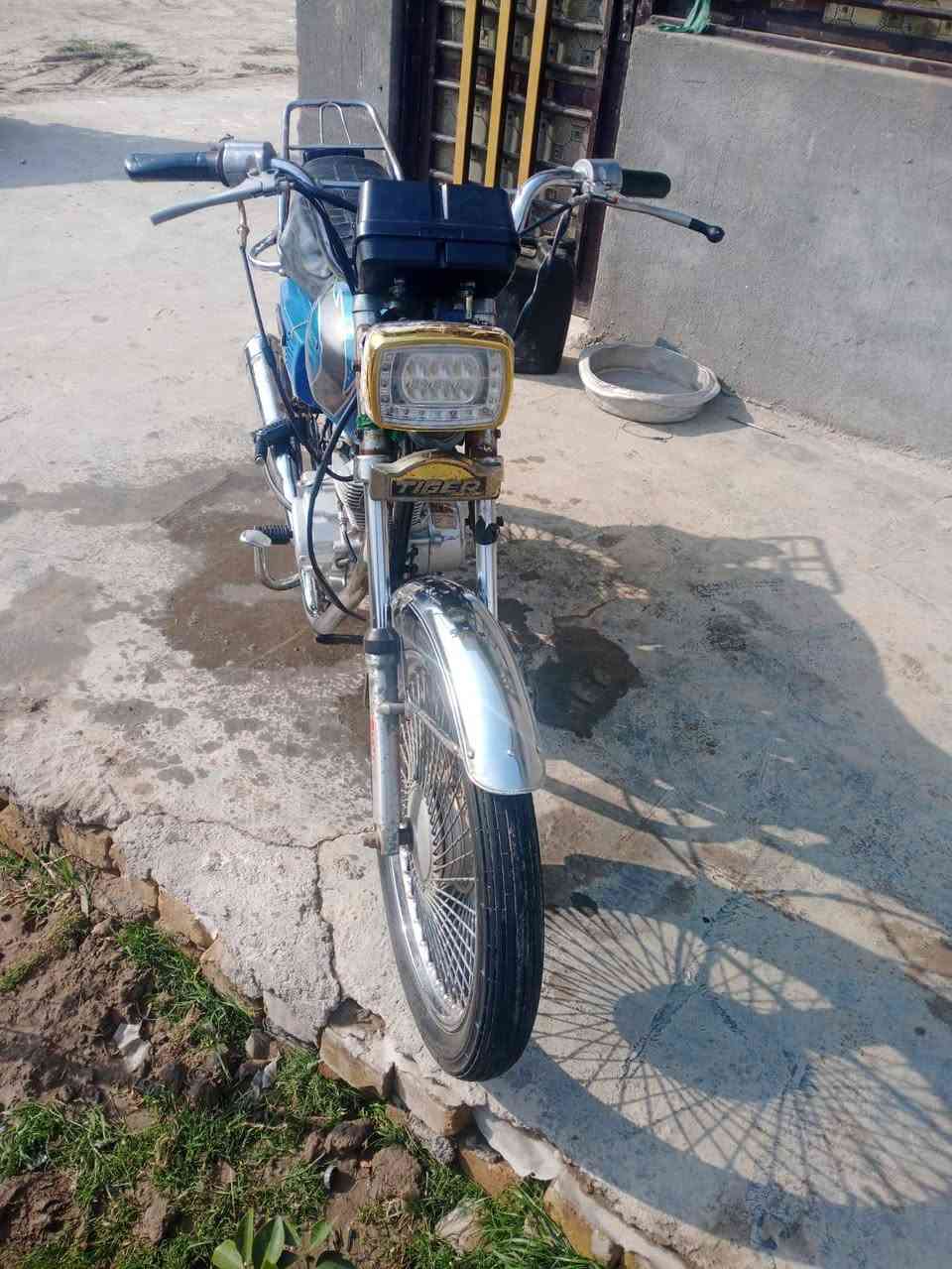 دراجه تايكر موديل ١٩ مكفوله من كلشي اوراق كامله طبق الاصل سعر 250 مكان حله انيل جسر كيش‏‪***********‬‏
