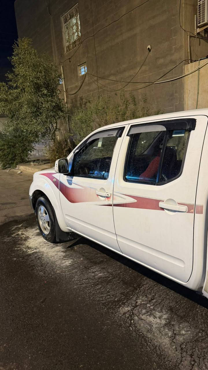 سلام عليكم نيفاره مديل 2011 مكانه البصرة مكفوله من ضربه بيها تلحيضات بسيطه محرك كير بلاد مامفتوح ونضيفات  كهربائيات تبريد كله بحاله جيده تجي وشوفها سنويه منتهيه للاستفسار اتصل ( *********** ) غير متواجد على فيس
