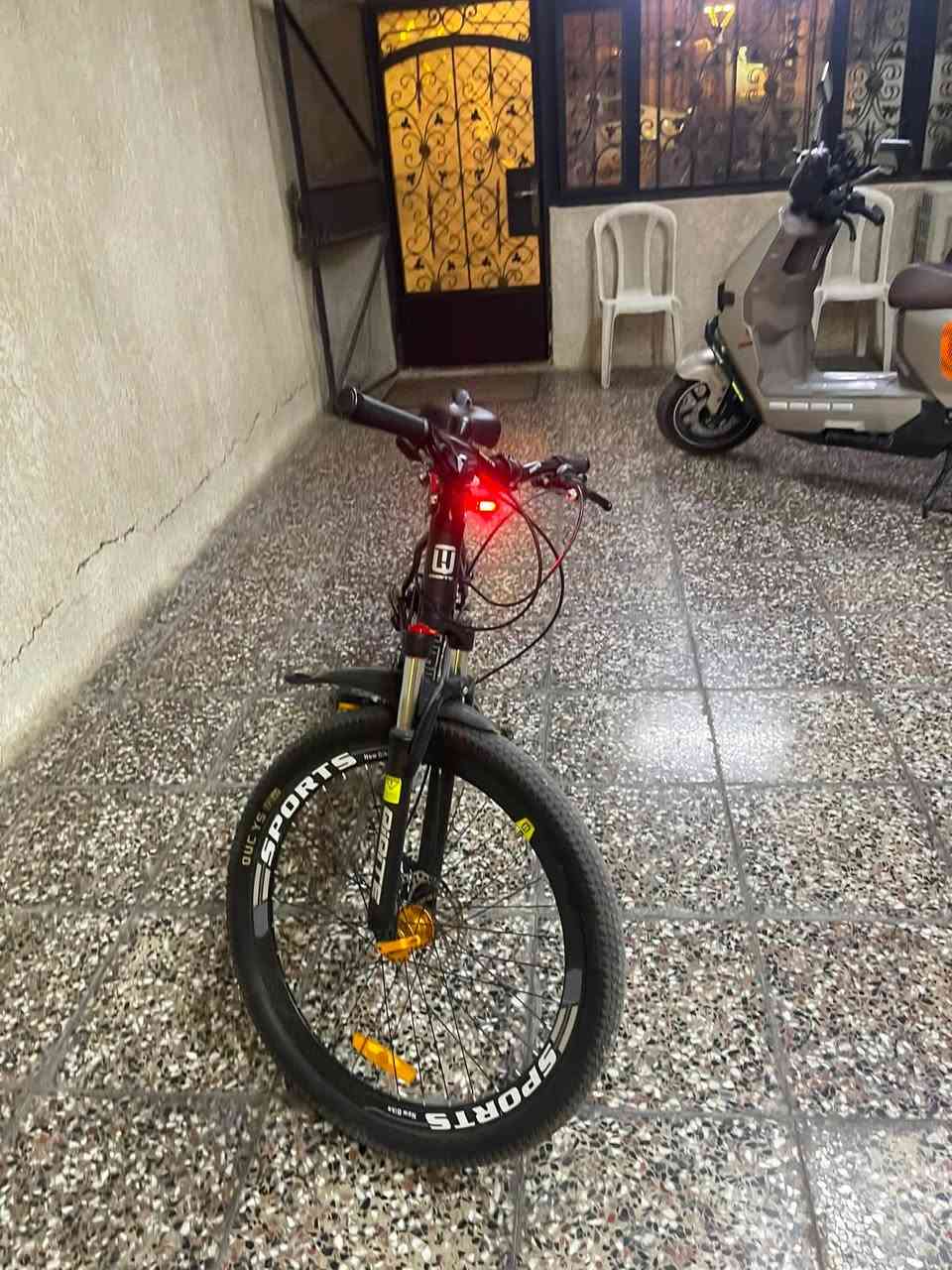 السلام عليكم بياسكل لبيع البيساكل جاهز اريد ابيع ب150 قبل شهر اشريت اريد ابيع الرقم *********** مكاني بغداد الكراده
