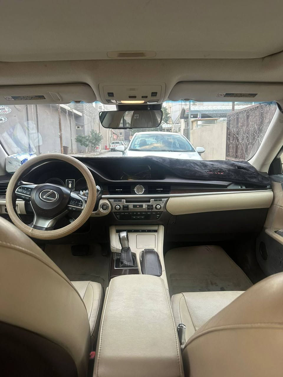 وين تشوف ارقي من هيج سيارة ب هذا السعر🔥😍
Lexus ES350 2017
لكزس اي اس ٢٠١٧( خليجي)

(رقم اربيل باسمنا شرط التحويل) 

مواصفات (مقاعد تدفئة تبريد خزن-فتحة سقف-حساسات ٣٦٠ درجة-رادار امامي و جانبي-تدفئة المقود-لايت LED-تبريد مركزي _بردة خلفية بلاد_تبريد كشنات امامية خلفية+ستيرن_كشنات كهربائية_بيبان شفط+صندوق كهربائي)

السيارة مفولة مواصفات 1/1

مكينة ٦سلندر حجم3.5لتر تنفس طبيعي
 السيارة بحالة جداً ممتازة 

ضرر السيارة بابين سكن بدون دواخل نهائياً 
صورة الضرر مرفقة مع الصور
السيارة كلش حلوة و نظيفة

السيارة رقم  الدولي سنوية ب أسمنا و اكيد شرط التحويل 
مكفولة من كير و محرك و كهربائيات

و ب سعر(205$) ورقة فقط 

مكان السيارة_ كركوك( ***********) كركوك, العراق
