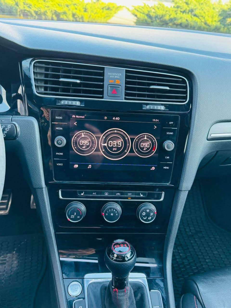 ﷽
                                                        GOLLF GTI 2020
▫️فولكسواكن گولف موديل 2020 GTI
🔹مواصفات GTI فول مواصفات ١/١ 
🔹لون مميز ( لون احمر ❤️ )

▫️محرك اربع سلندر 2.0L توربو محرك مرغوب 🔥🔥
🔹محرك و گير بشرط مامفتوح 📦✅
🔹بدون صوت و بدون صرف و خلل بشرط فحص
🔹ماشية 51 الف حقيقي 

▫️سيارة جديد حيل حيلو نظيفة 📦
🔹بيها ( واحد جملغ صبوغ بنيد محدث كاربون فايبر )
🔹سيارة جديد بدون بارد و بدون شخت بدون رصعات 📦

▫️اضافات بيها
1-ستيرن كاربون و شاموا
 2- هدرز 
 3- داون پاپ
4-لحية - دوسات
5-بونيد كاربون 
6-جناح 

مواصفات GTI فول مواصفات
( بصمة - پانوراما - كير أوتوماتيك - رادار امامي و خلفي - رادار جانبي - شاشة كبير - كشن جلد - كشن كهربا - كشن تتفيئة - بادل شفت - داخل ليد - نيضام قيادة سبورت و ئيكو - ئوتو ستؤب - لايت ليد و زينون - بلاجكتور - فوليوم - تحديد سورعة - بعد هواي مواصفات )

◽️اربع تاير ويل جديد 
🔹سيارة شرط بدون اى نواقص گير و محرك و حدادي و كاهرباى كلة بشرط
🔹سنوي و رقم و هزة جديد سنوي بأسمي
🔹 نفسي يوم / تحويل و كاله حاظر
🔹 مكان_🌆 سليماني

◽️سعر ::: 158 🔐🔥 
◽️موبايل_ *********** ::: ***********
____________________________________ السليمانية, العراق
