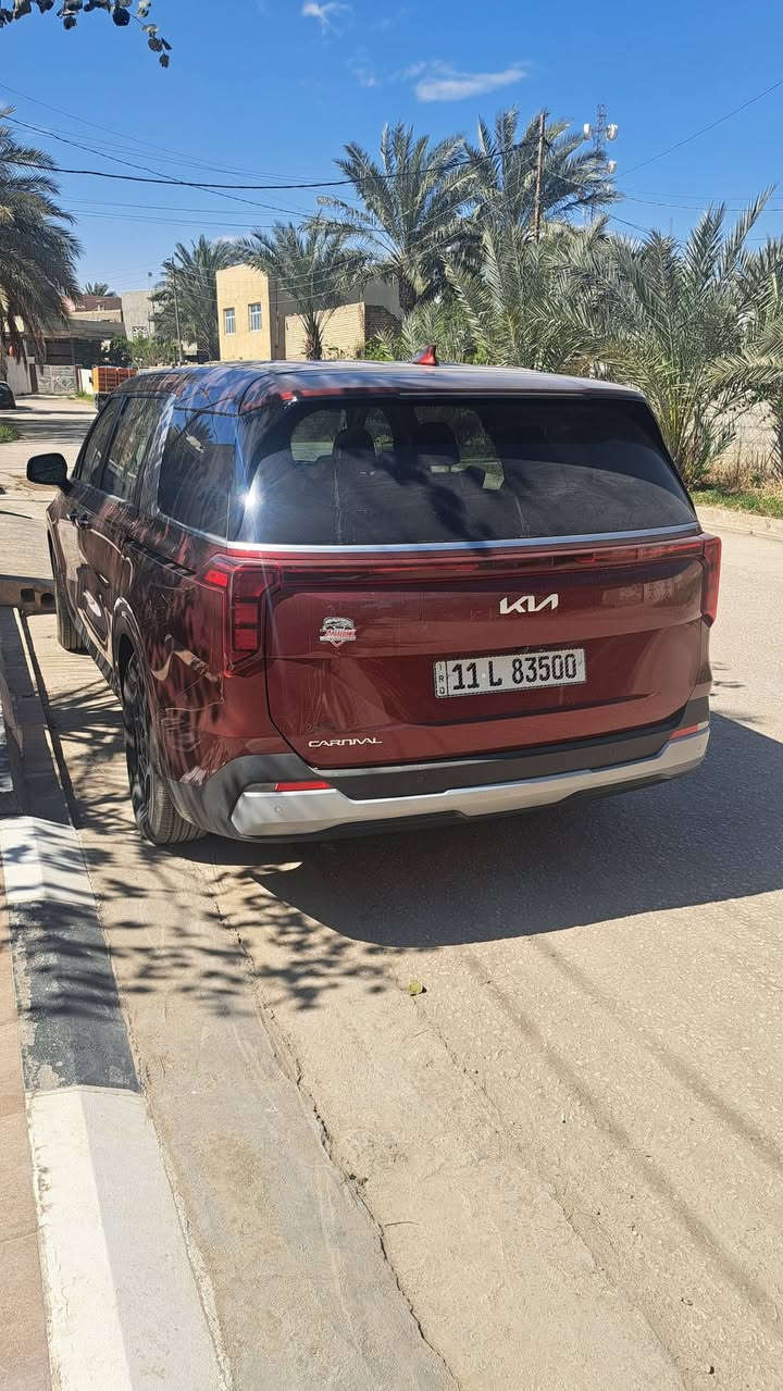 كرنفال موديل ٢٠٢٥ نصف فول كشن متصل محرك ٦ سلندر حادثه باب السائق مبدل جاملغ أمامي صبغ بدون صواصي بجم كبس ماشية ٩٠٠٠ السعر ٣٠٥ رقم بغداد رقم ***********
