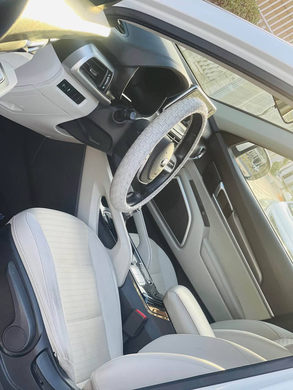 السلام عليكم كيا تولرايد 2020 خليجي 92 
6 سلندر 3800 مكفوله فقط طخه بسيطه وناشرها 
رقم بغداد مواصفات Lx معروفه 
العنوان النجف الاشرف قريه الغدير *********** النجف, العراق
