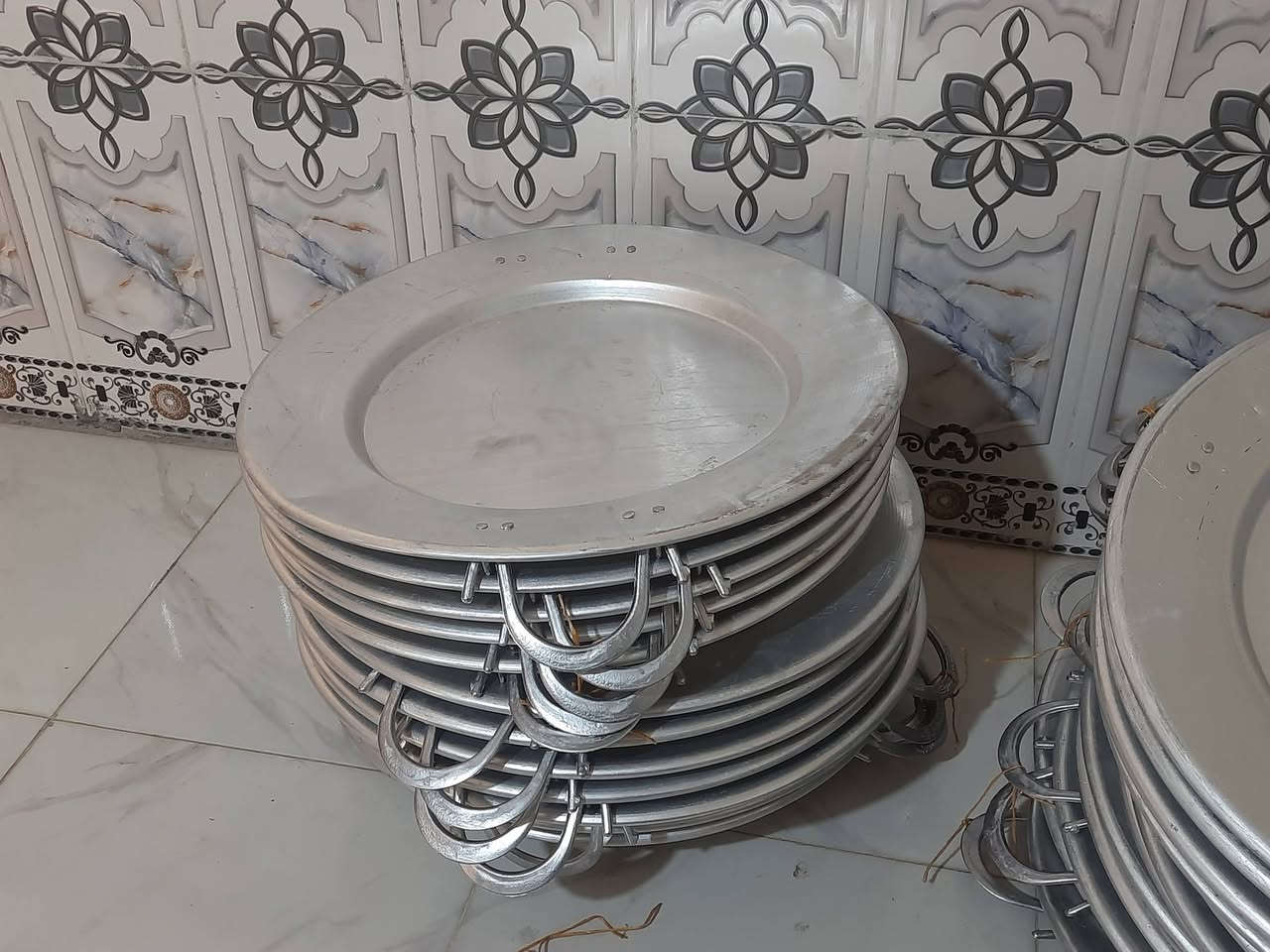 سلام عليكم أخوان يوجد لدينا صواني أم العراوي للايجار العدد مفتوح للحجز مراسله الصفحه أو لأتصال عل هاذا الرقم ***********
