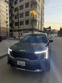 للبيع سورنتو 2025 ضمان الدولية بعدهي بلضمان 5سنوات لون زيتوني ماشية 23...