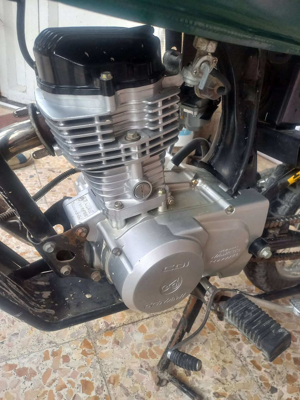 للبيع أوراق مديل 22 شركة فيافي وكيلها بالعشار مليون بيها مجال قليل ***********
