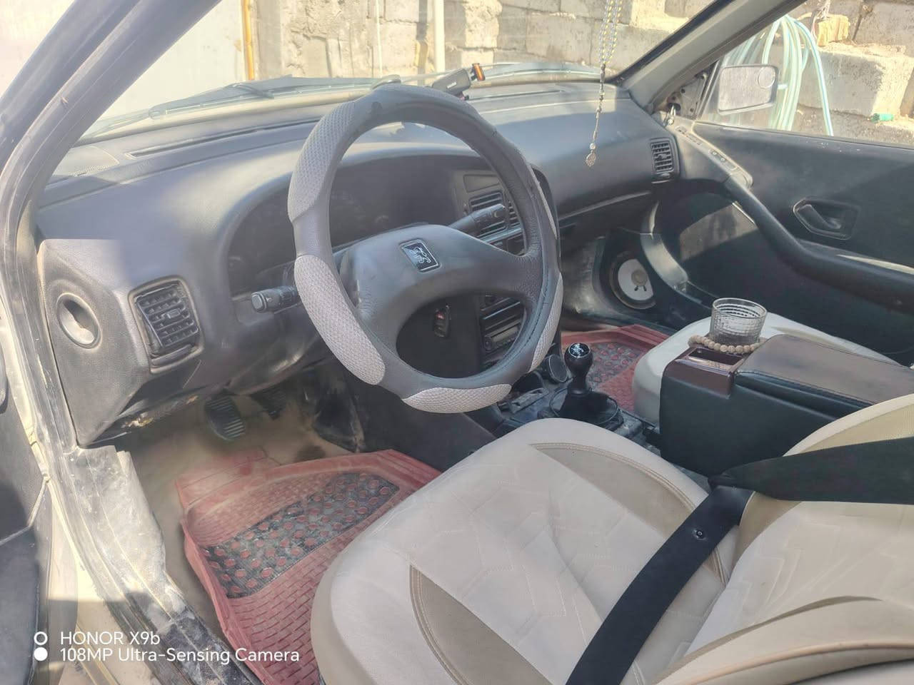 السلام عليكم بيجو روا اللون سيلفري خصوصي نجف السعر25 ورقه هذا رقم صاحب السياره *********** @الجميع
