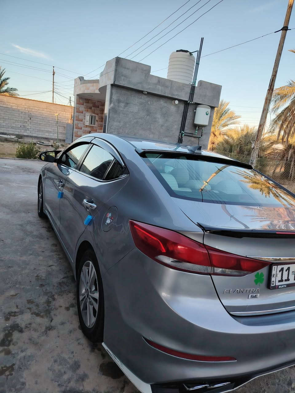 سلام عليكم للبيع سياره النتره 2017وارد مريكي بيهه ٤ قطع صبغ سياره كامله من كلشي مكان بغداد نتصال ***********سعر 127
