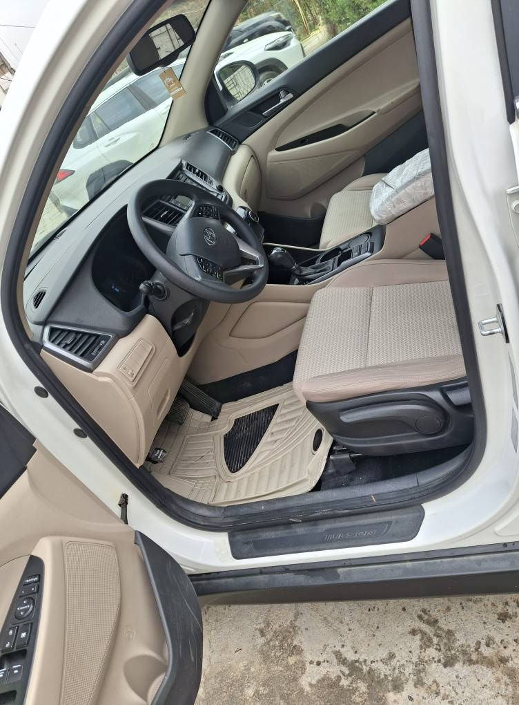 هیوندای توکسون ۲۰۱٨
۰۷٥۰٤۷٥٥۳۱٤
خەلیجی مەکینە دووش
۱٤٨ هەزار کیلومەتر رۆییە
رقم و سەنەوی هەزە و هەمووی نویێیە
بێ بۆیاخە بێ لێدراوە 
یك ساردەکوتی بچوکی هەیە 
کەمێک تزرە کوتی هەیە کەمە
گیر و مەکینەو هەمووشتێکی بەشەرت أربيل, العراق


**إذا كنت صاحب هذا الإعلان وتريد حذفه لأي سبب، رجاءا أرسل رسالة إلى الدعم الفني**