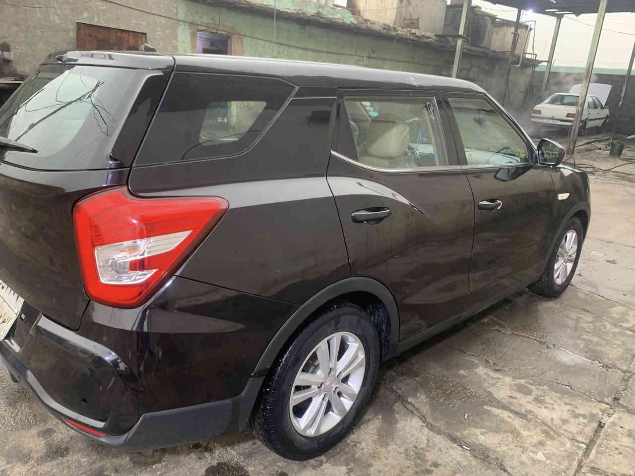 السلام عليكم سانك يونك 2018 كوري مكينه كاز بلادي بيهه صبغ باب السايق والباب الخلفي وشبر بل صندوق كير خير من الله مكينه قبل سبوع شادهه زيرو جديدة بيع او مراوس مكان سيارة بغداد الشعب ***********
