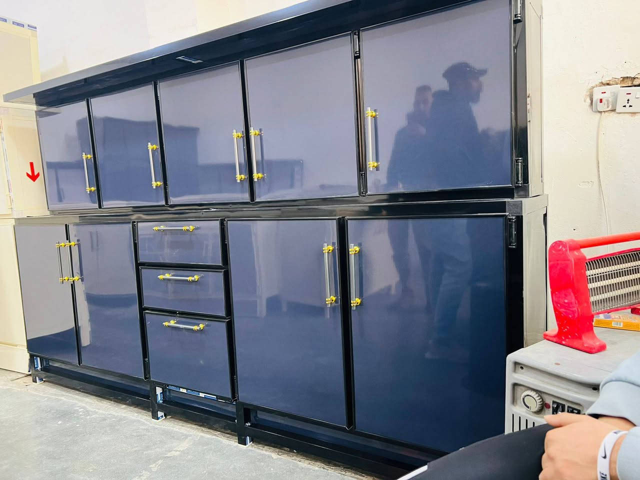 معرض الفهد 👑  للأثاث الجديد والمستخدم  
نراوس جديد بل مستخدم  مع دفع فرق
نشتري مستخدم ‼️
العنوان: الرمادي التأميم مجاور راشي رشيد 
مقابل تانكي ام عمار 
يوجد توصيل داخل الرمادي فقط
للاستفسار الاتصال على الرقم:***********
الرقم :***********
