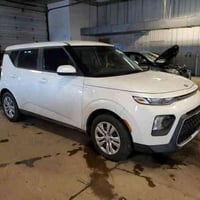 كيا صول موديل٢٠٢١ وارد امريكي كلين بدون حادث فقط علامات الكيا مفقودة و...