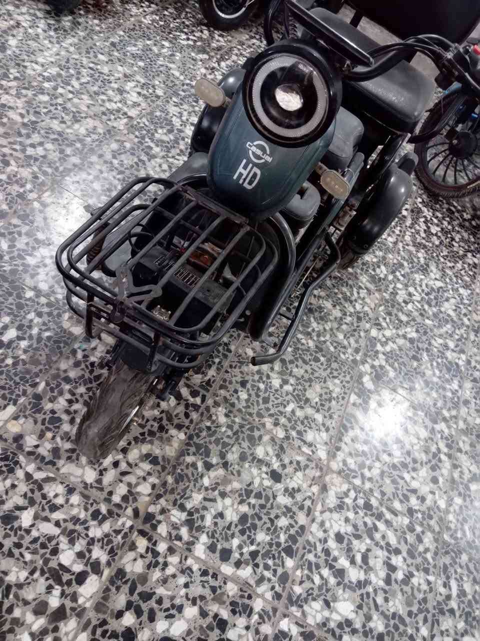 السلام عليكم
دراجه معوقين اربع بطاريات عل فحص نضيفه وجاهزه
سعرها375وبيها مجال مكاني بغداد ابو اغريب بلحصوه 
***********واتساب
***********اتصال
