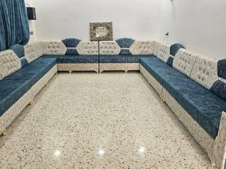 المتر 110 فقط
الاسفنج مميز أول 
قماش تركي حسب الطلب 
💯(مع ضمان 5 سنوات مع طبله كبيره و10 كوشات هديه)💯
سارع بالحجز قبل لا يصعد السوك .... ونرجعكم على الحصيره 🤣🤣

للاستفسار  ***********
