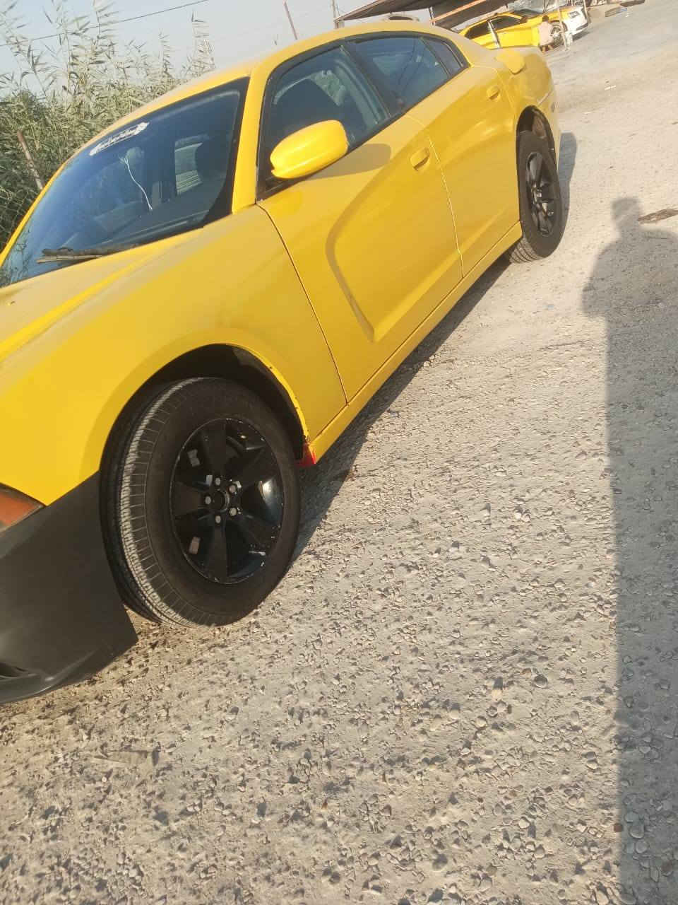 سلام عليكم شارجر 11 بسمي مكينه جديده كير خيرمن الله سياره بسمي تخم تاير حداديه جديده كسن جديد تبريد منضومه جديده سياره جاهزه بيه كلبه عل قماره مكفول من لعيب شرعي سعر 105  اي ستفسار ***********
