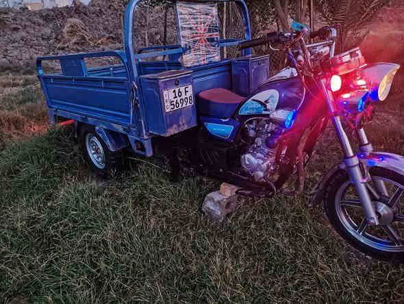 البيع واحد وعشرين رقم وسنويه دونيه ع طريق سومر عفك ***********
