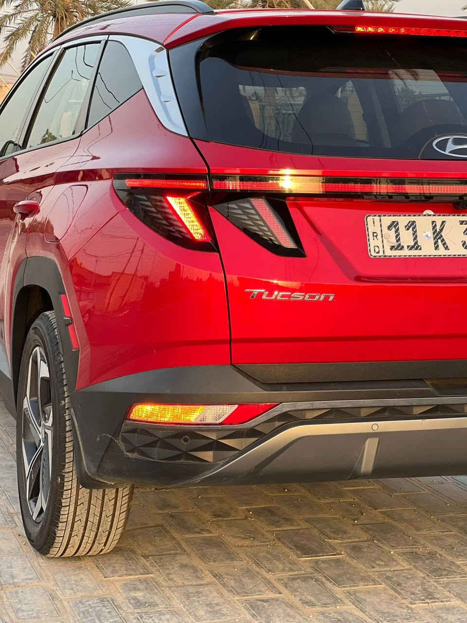 Hyundai Tucson limeted.2023
وارد أمريكي السيارة فول على الاخير مواصفات 

1.رادارات امامية +خلفية+جانبية
2.حساسات أمامية + خلفية 
3. أربع كامرات محيطية360 
4.عدسات زينون + بگ لايت ليد 
5.فتسة سقف بانوراما 
6.ويل 19
7.تشغيل عن بعد 
8.جنطة كهرباء شفط
9. فتح جنطة عن طريق البصمة 
10.تقديم السيارة الامام و الخلف عن طريق البصمة
11.أشاير بل مري 
12.نقطة عمياء 
13.كشنات جلد لون أوف وايت
14. إنارة داخلية RGP
15.تدفئة + تبريد كشنات أمامية 
16.تدفئة كشنات خلفية
17.هيتر ستيرن
18.كشن السائق و الراكب كهرباء 
19.شفتات ستيرن
20.قيادة ذاتية
21.تحديد مسار 
22.مثبت سرعة 
23.نضام نزول منحدرات 
24.أربع مودات قيادة 
25.أوتو هولد
26.سايد بريك بصمة
27.x4
28.شاشة چبيرة 
29.شاشة العدادات ذكية 
30 تشغيل الكاميرات الجانبية عند.الاشارة 
31.مانع أنزلاق
32. خزن ذاكرة ميموري
33.گير بصمة 
34. مكينة v4... 2500

بعد هواي مواصفات ما مذكورة . السيارة بيهة تصليح بل باب الخلفي و شبر بل چاملغ الخفي أقل البشر مصلح بدون صبغ بدون أيرباك صور الحادث بل منشور 

السيارة مرقمة بغداد بأسمي تحويل على مزاجك ترهن بيع أو مراوس

للاستفسار و معرفة السعر . ***********
