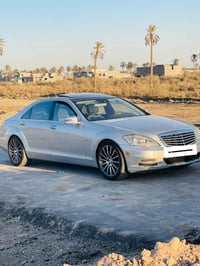 اس ٥٥٠ • ٢٠١٢ • ٨ سلندر