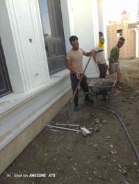 /  يوجد كادر عمل جاهز /  تصعيد مواد /  تنضيف بيوت /  تفليش /  تكشيط / ...